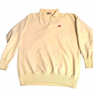 Nike lightweight sweatshirt with collar in pale yellow. Size M. Gently worn.